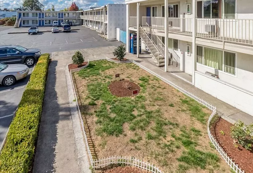 Motel 6 Beaverton, Or