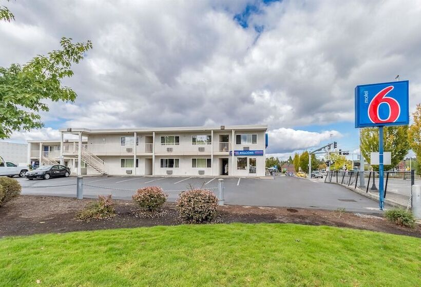 Motel 6 Beaverton, Or