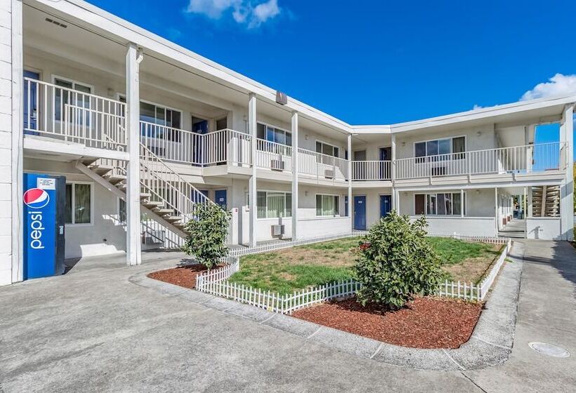 Motel 6 Beaverton, Or