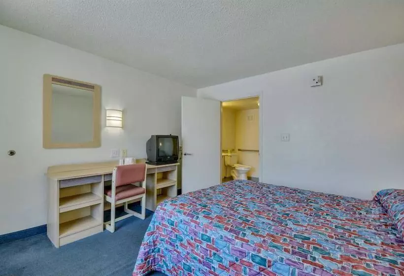 Motel 6 Huntsville - Madison
