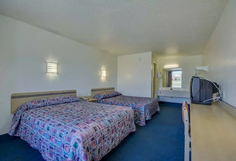 Motel 6 Huntsville - Madison