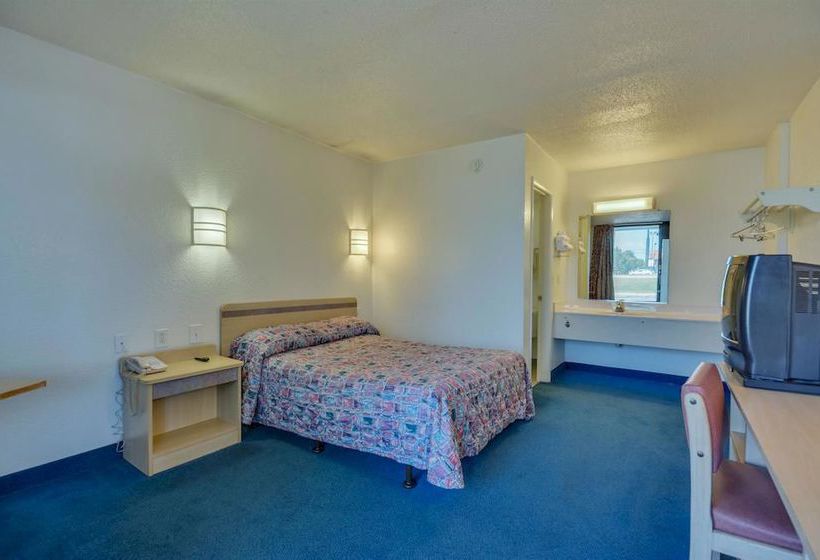 Motel 6 Huntsville - Madison