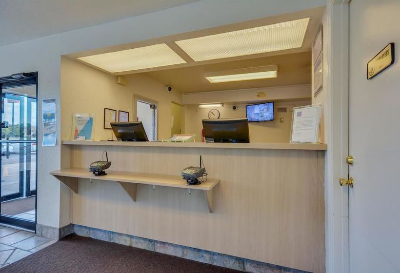 Motel 6 Huntsville - Madison