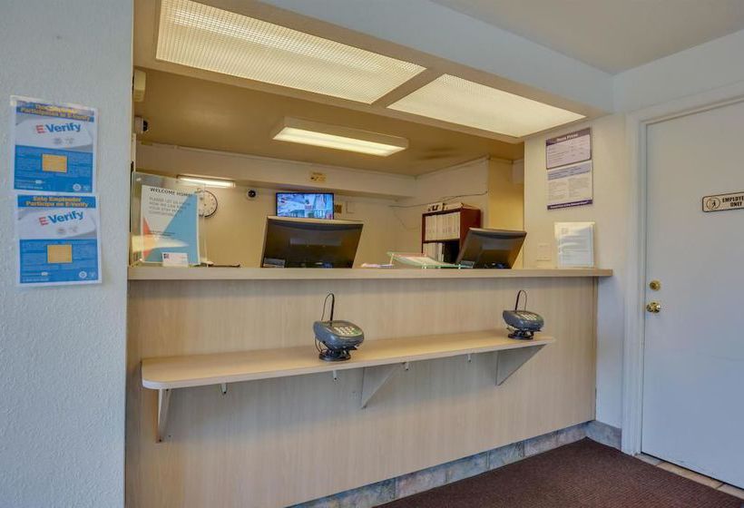 Motel 6 Huntsville - Madison