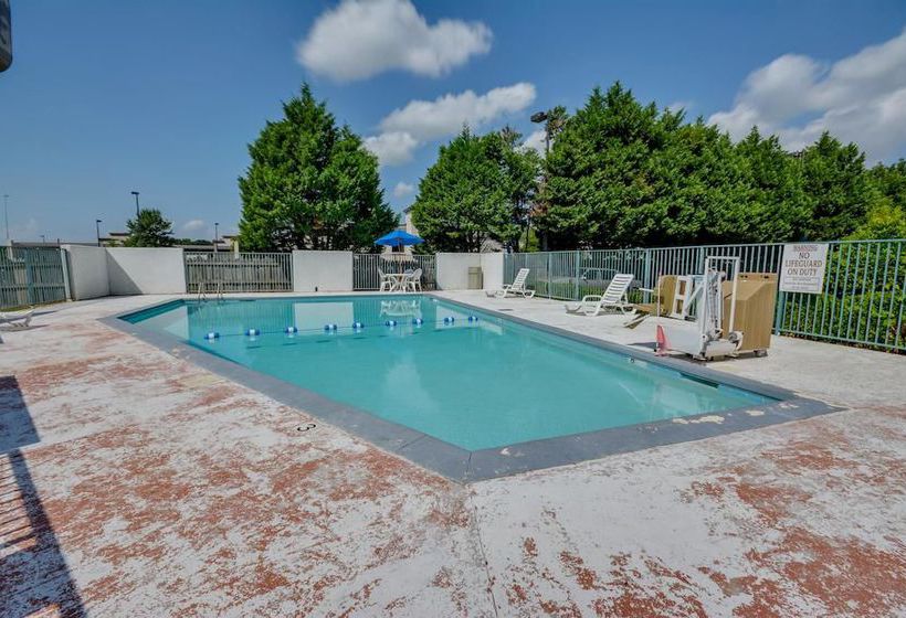 Motel 6 Huntsville - Madison