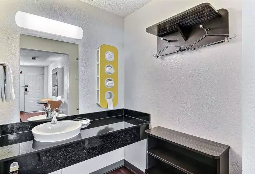 Motel 6 Oakland, Ca   Airport