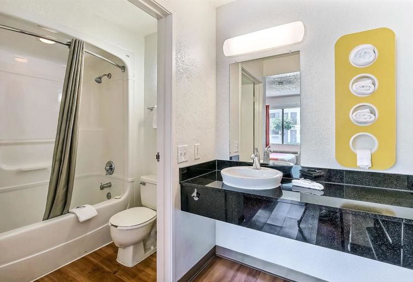 Motel 6 Oakland, Ca   Airport