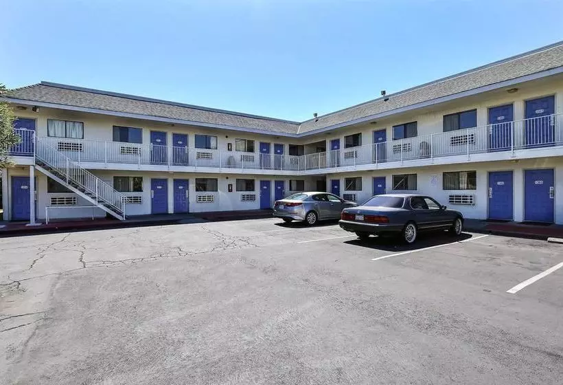 Motel 6 Oakland, Ca   Airport