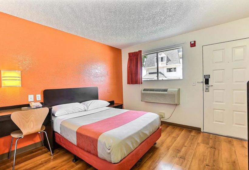 Motel 6 Oakland, Ca   Airport