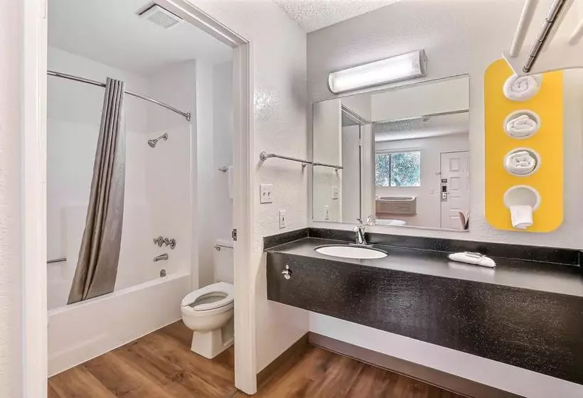 Motel 6 Oakland, Ca   Airport