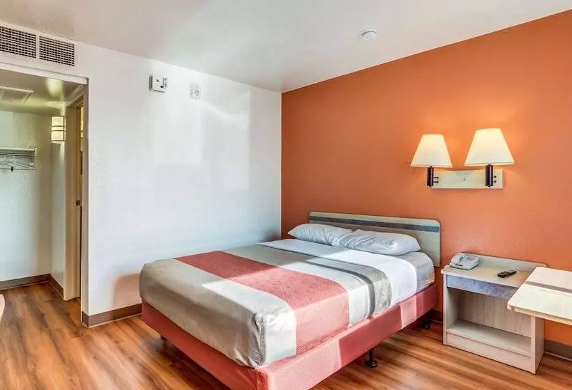 מוטל Park Inn By Radisson, Fort Collins