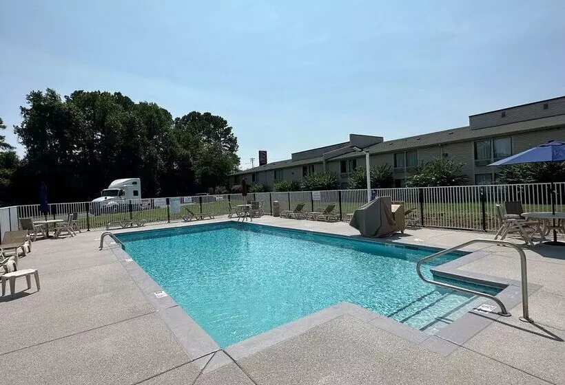 Motel 6greensboro, Nc Airport