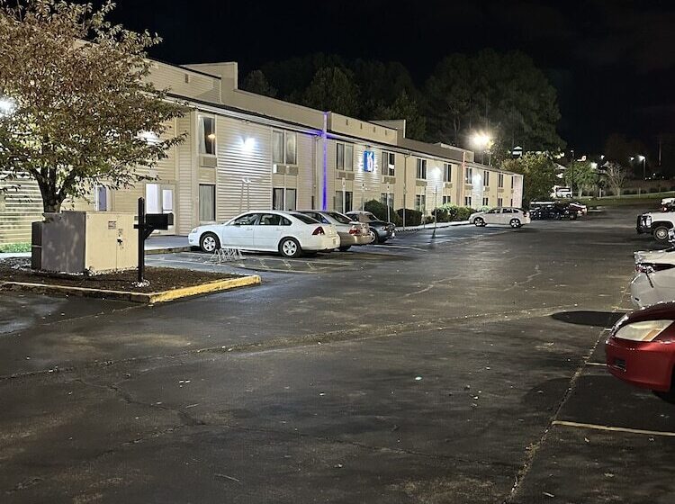 Motel 6greensboro, Nc  Airport