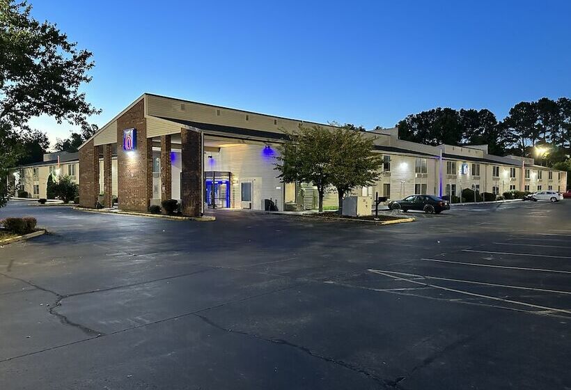 Motel 6greensboro, Nc  Airport