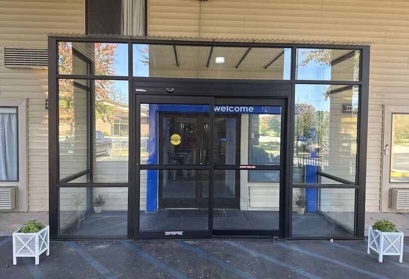 Motel 6greensboro, Nc  Airport