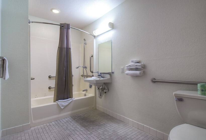 فندق على الطريق Park Inn By Radisson, Las Vegas Boulder Hwy