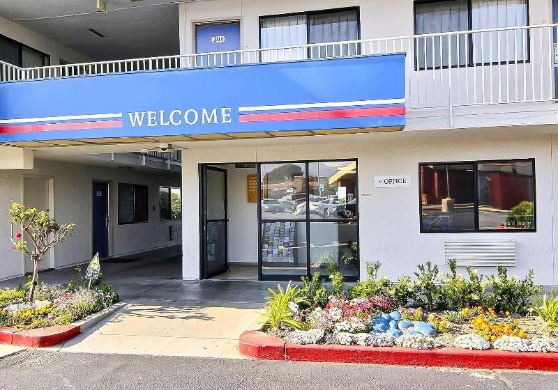 Motel 6palmdale, Ca