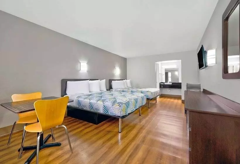 Motel 6plano, Tx  Plano Northeast