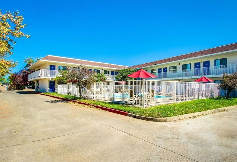 Motel 6 Redding, Ca  North