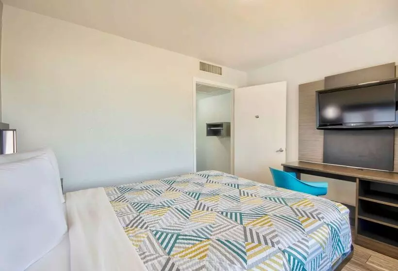 Motel 6 Russellville, Ar