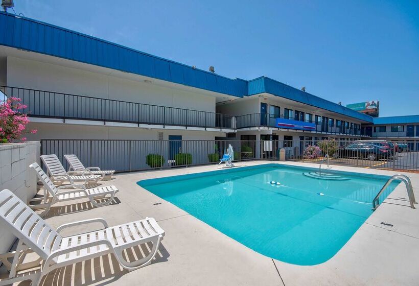 Motel 6 Russellville, Ar