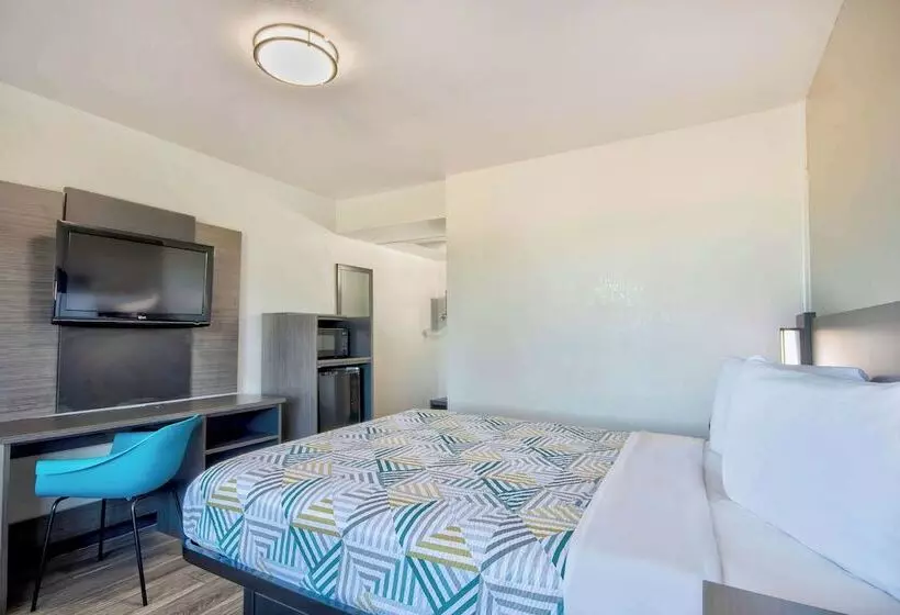 Motel 6 Russellville, Ar