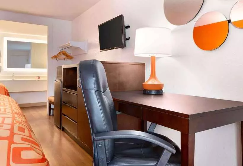 모텔 Howard Johnson By Wyndham Harrisonburg