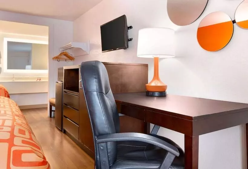 모텔 Howard Johnson By Wyndham Harrisonburg