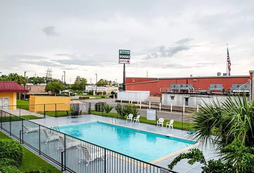 汽车旅馆 Red Roof Inn Slidell