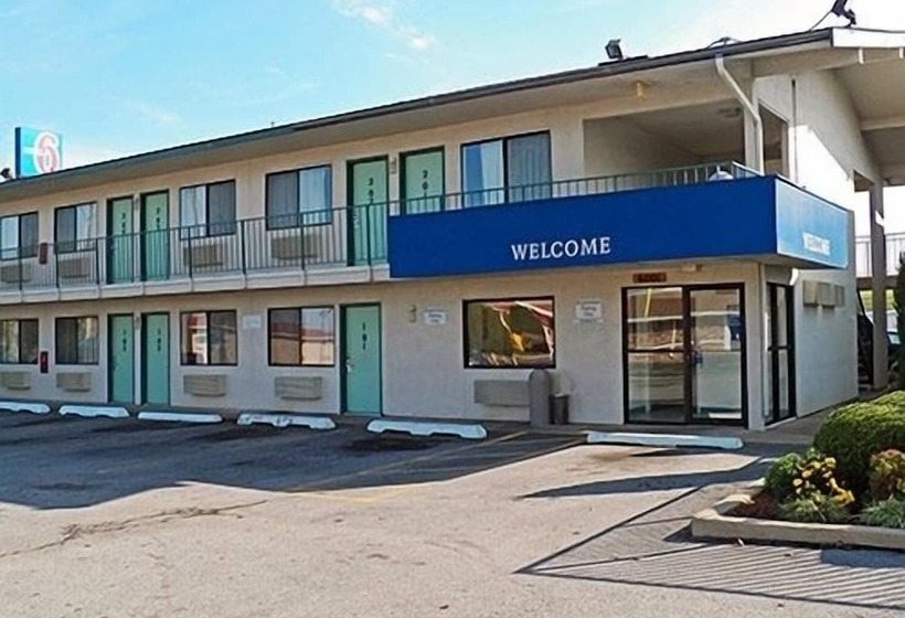 فندق على الطريق Rodeway Inn Fort Smith I 40