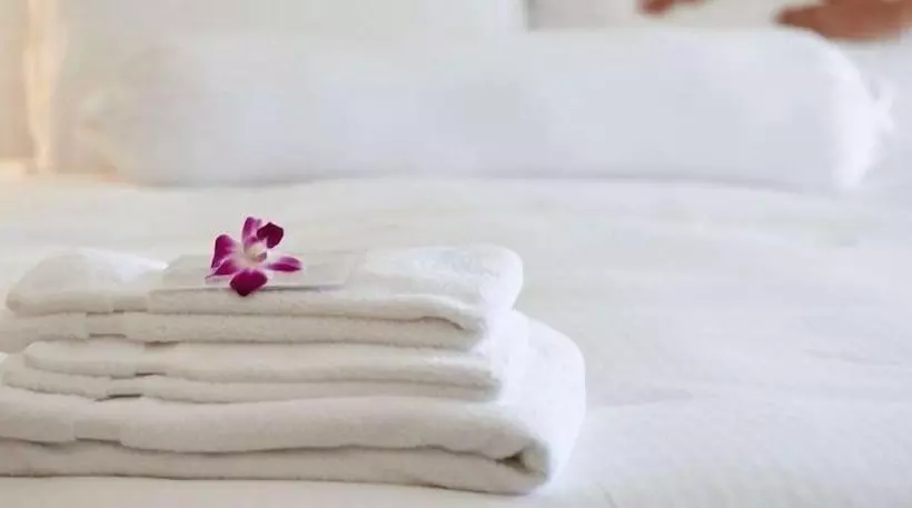 モーテル Super 6 Inn & Suites Baton Rouge