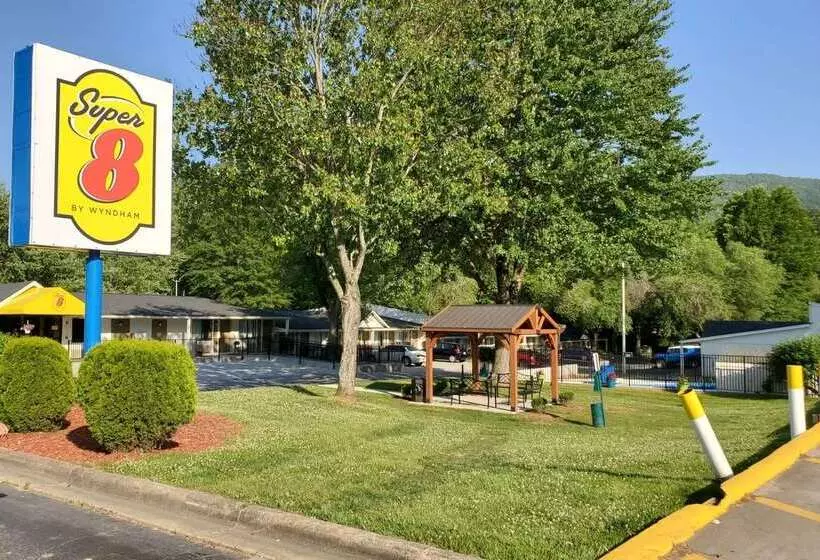 Motel Super 8 By Wyndham Asheville/biltmore