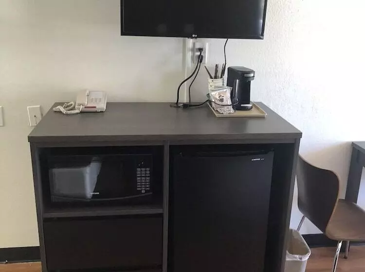 Motel Super 8 By Wyndham Asheville/biltmore