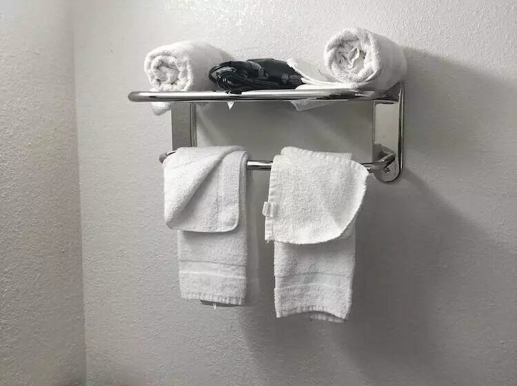 Motel Super 8 By Wyndham Asheville/biltmore