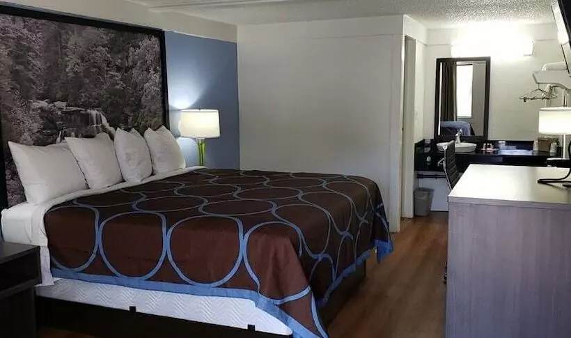 Motel Super 8 By Wyndham Asheville/biltmore