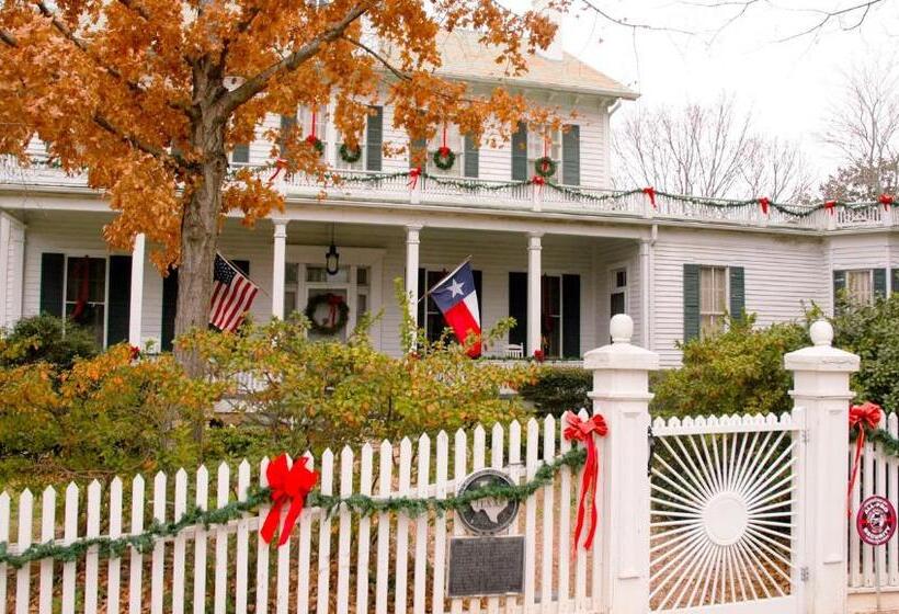 Мотель Xpress Inn & Extended Stays