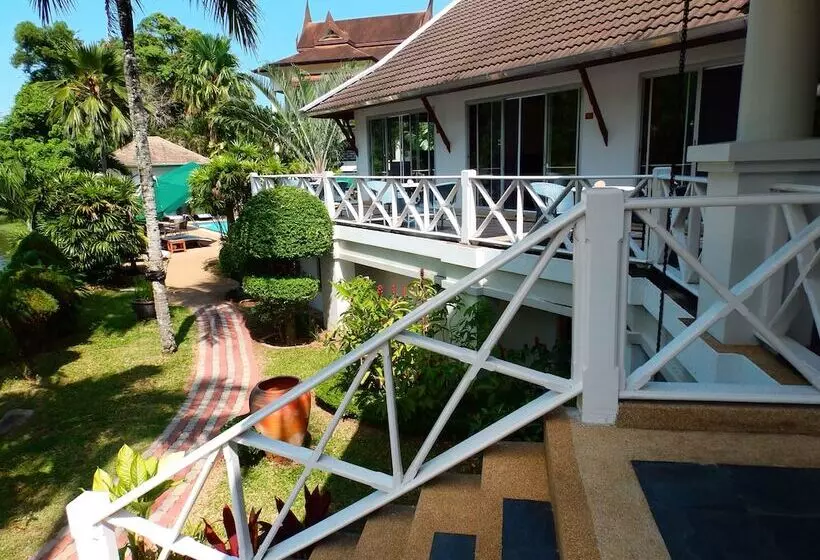 Serenity Lakeside Resort