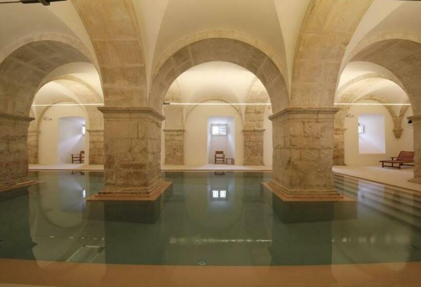 ホテル Montebelo Mosteiro de Alcobaça Historic