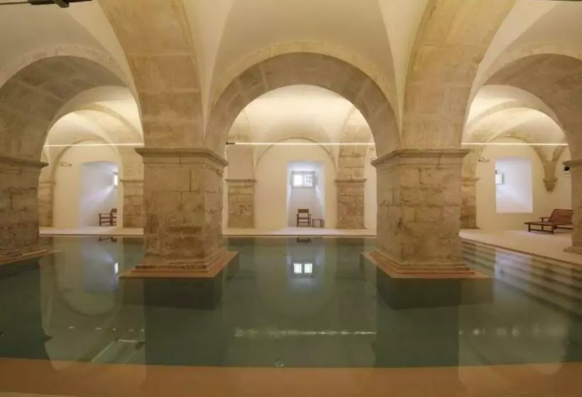 ホテル Montebelo Mosteiro de Alcobaça Historic