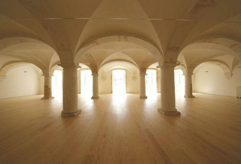 ホテル Montebelo Mosteiro de Alcobaça Historic