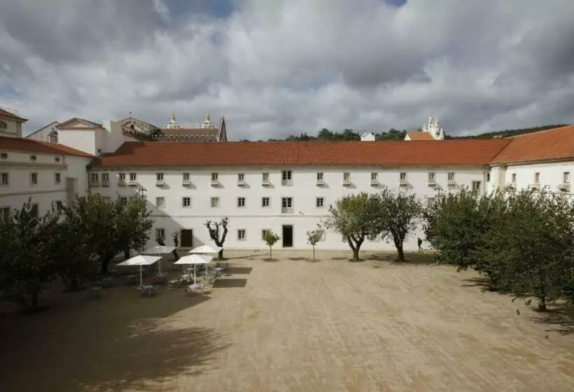 ホテル Montebelo Mosteiro de Alcobaça Historic