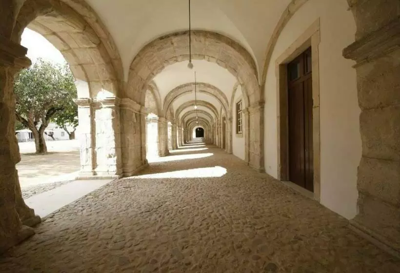 ホテル Montebelo Mosteiro de Alcobaça Historic