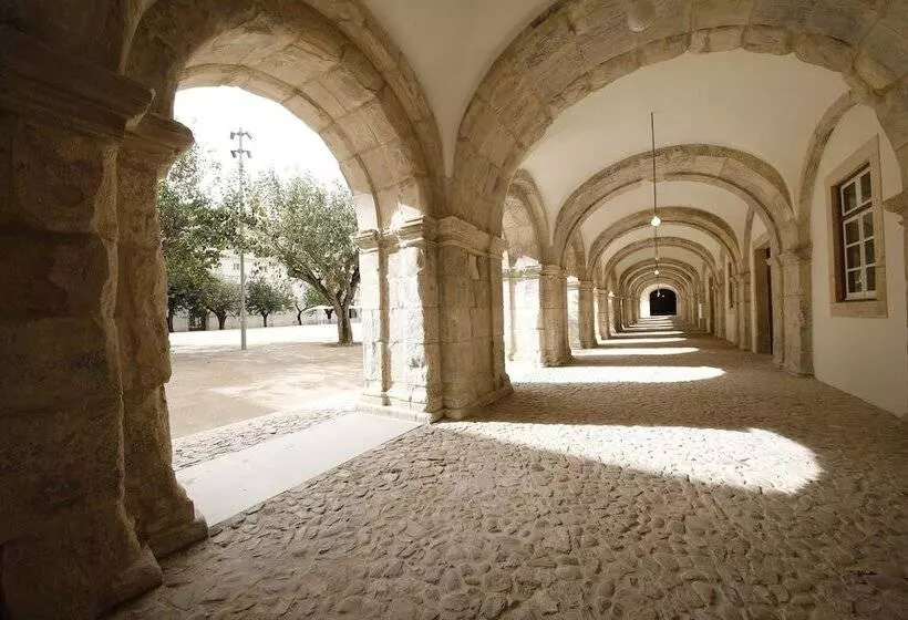 ホテル Montebelo Mosteiro de Alcobaça Historic