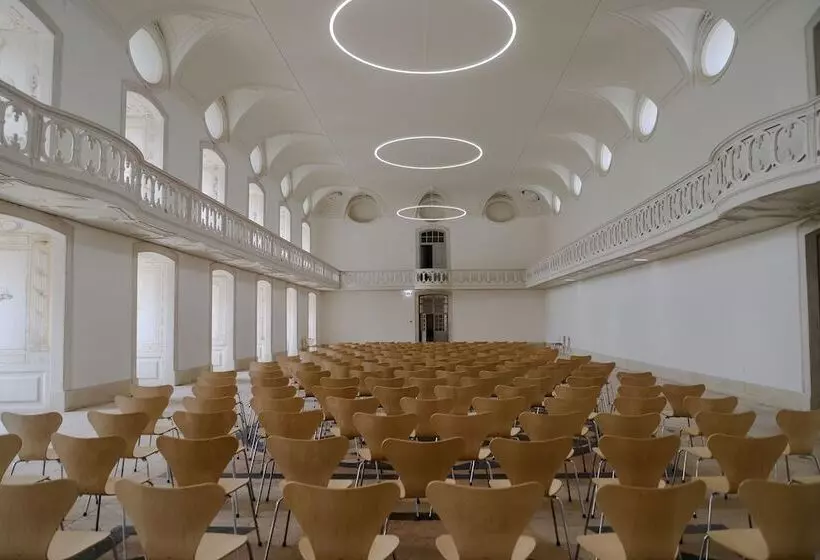 ホテル Montebelo Mosteiro de Alcobaça Historic