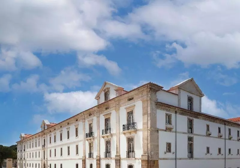 ホテル Montebelo Mosteiro de Alcobaça Historic