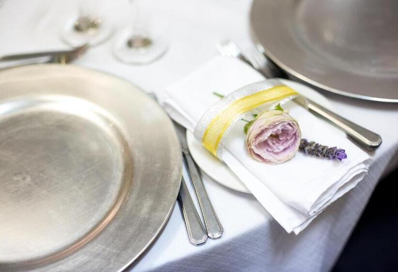 Aha Kopanong Hotel & Conference Centre