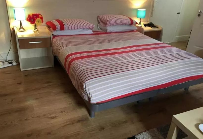 Bed and Breakfast Inn On The Broadway