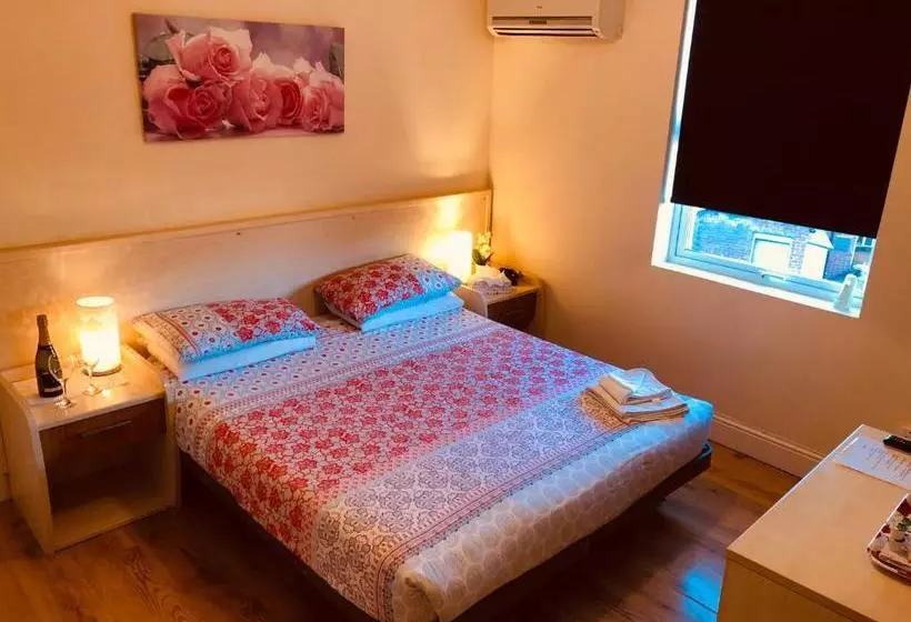 Bed and Breakfast Inn On The Broadway