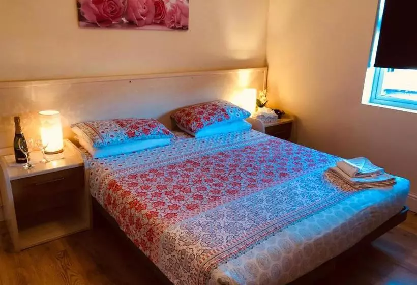 Bed and Breakfast Inn On The Broadway