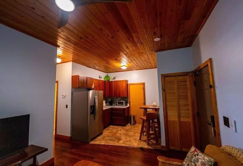 민박 Jensen Beach Inn